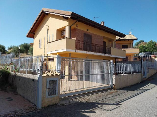 Villa Indipendente in vendita a Calabria, Cosenza