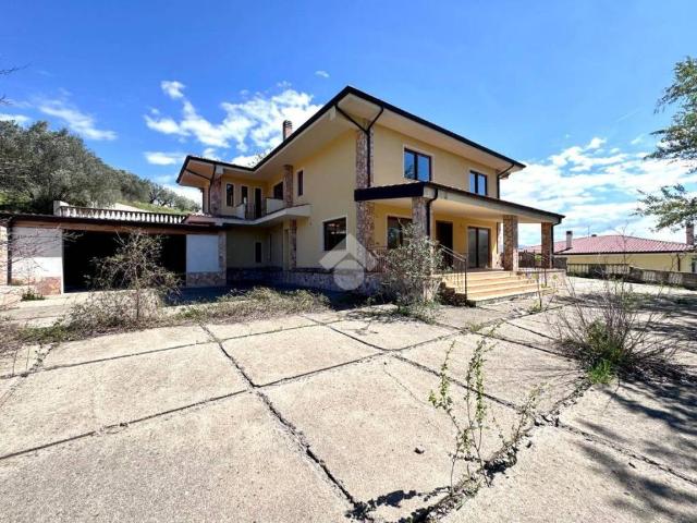 Villa Indipendente in vendita a Calabria, Cosenza