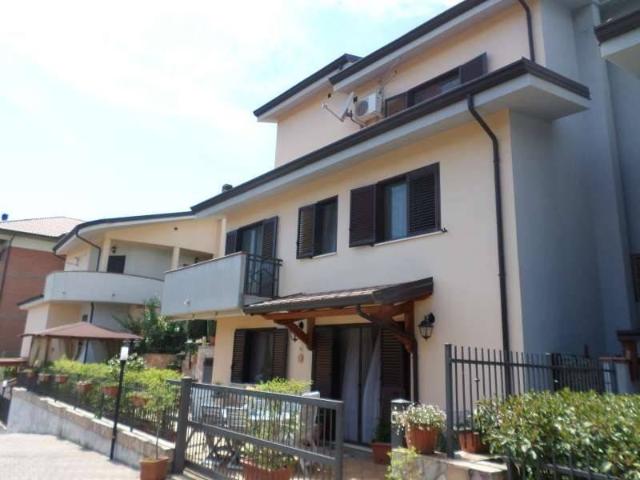 Villa Indipendente in vendita a Saporito, Calabria