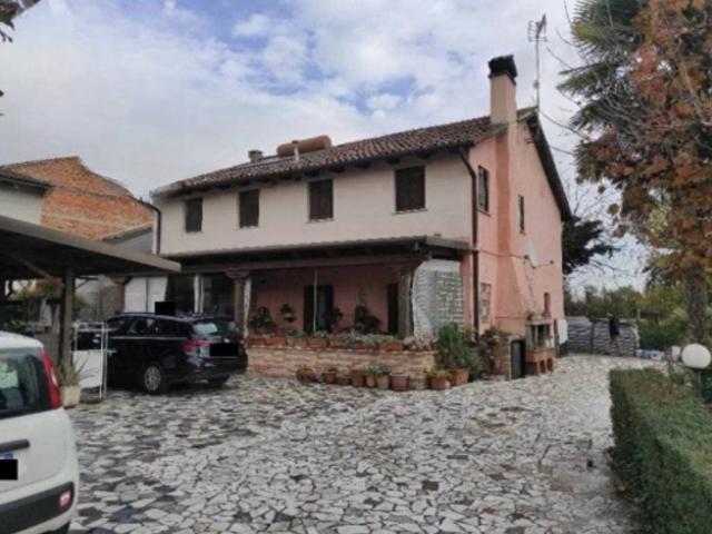 Villa Indipendente in vendita a Castelminio di Resana, Resana