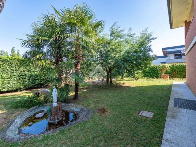 Villa Indipendente in vendita a Canazza, Rescaldina