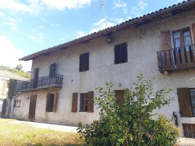 Villa Indipendente in vendita a Piemonte, Asti