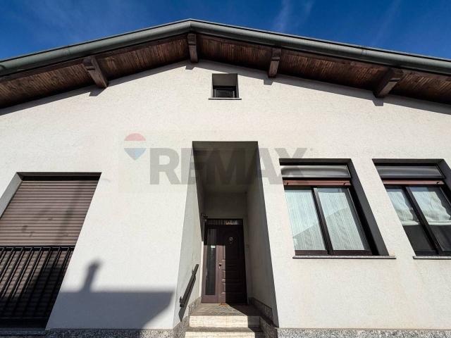 Villa Indipendente in vendita a San Giovanni, Rho
