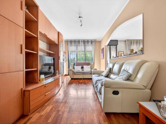 Villa Indipendente in vendita a Lucernate, Rho