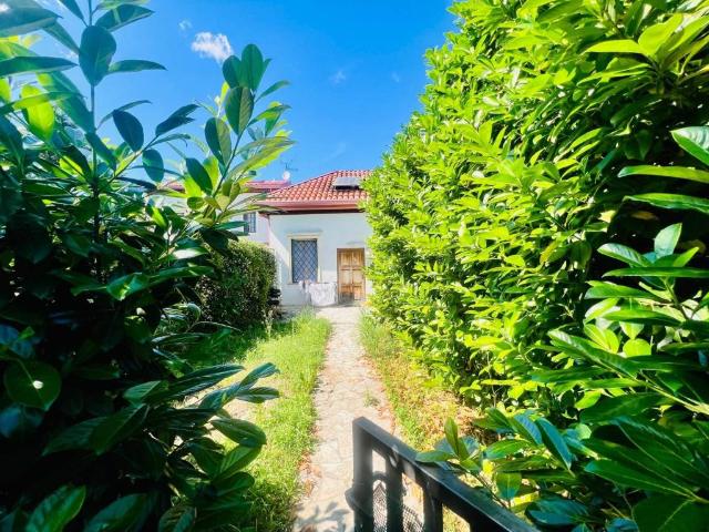 Villa Indipendente in vendita a Lucernate, Rho
