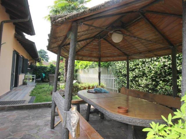 Villa Indipendente in vendita a Rho, Lombardia