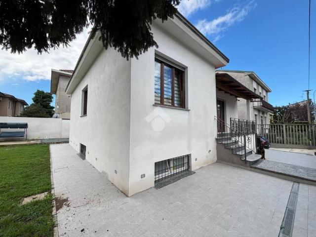 Villa Indipendente in vendita a San Giovanni, Rho