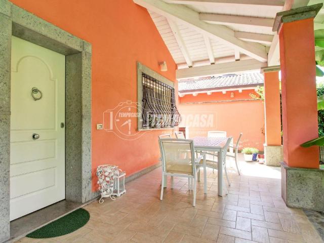 Villa Indipendente in vendita a Colle delle Rose, Roma Capitale