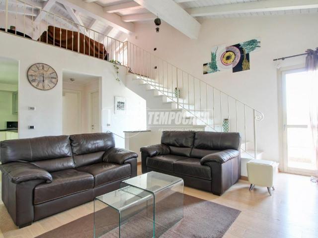 Villa Indipendente in vendita a Colle delle Rose, Roma Capitale