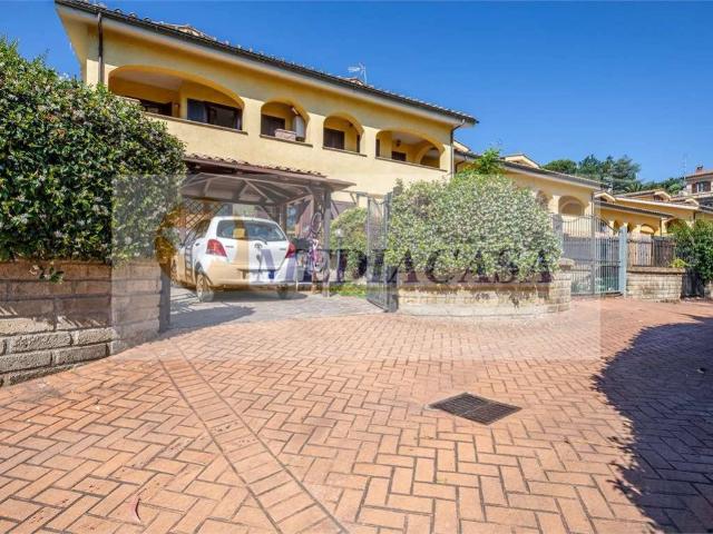 Villa Schiera in vendita a Roma Capitale, Lazio