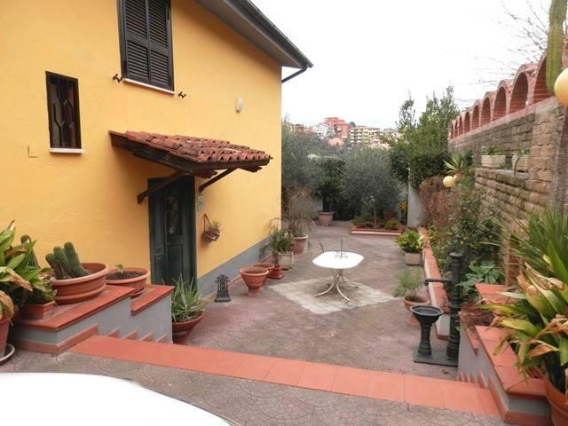 Villa Indipendente in vendita a Roma Capitale, Lazio