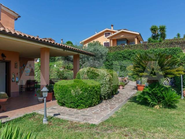 Villa Indipendente in vendita a Roma Capitale, Lazio