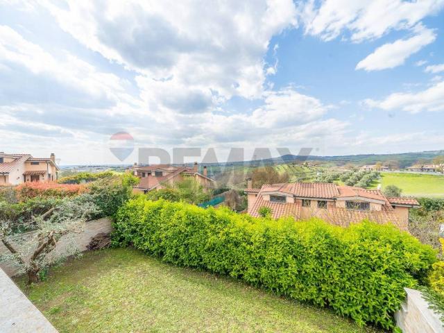 Villa Indipendente in vendita a Roma Capitale, Lazio
