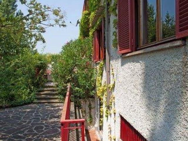 Villa Indipendente in vendita a Colle delle Rose, Roma Capitale