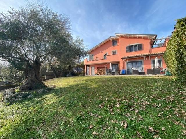 Villa Indipendente in vendita a Colle delle Rose, Roma Capitale