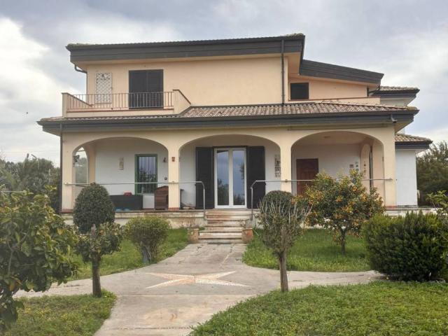 Villa Indipendente in vendita a Calabria, Vibo Valentia