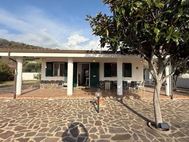 Villa Indipendente in vendita a Calabria, Vibo Valentia