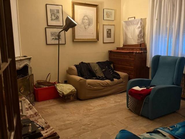 Villa Indipendente in vendita a Riccione, Reggio Emilia