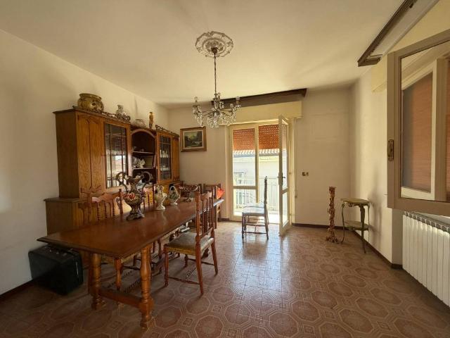 Villa Indipendente in vendita a Riccione, Reggio Emilia