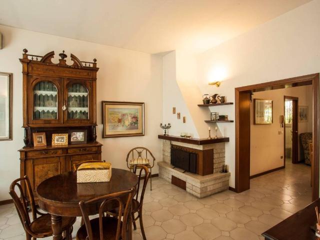 Villa Indipendente in vendita a Riccione, Rimini