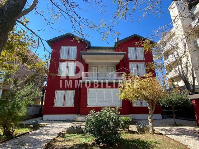 Villa Indipendente in vendita a Abissinia, Riccione