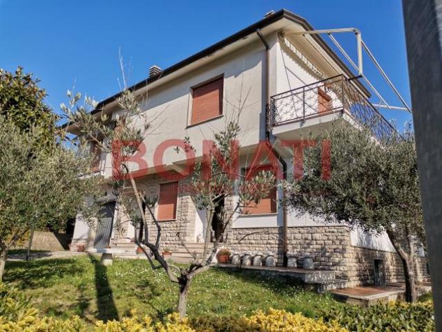 Villa Indipendente in vendita a Riccò Del Golfo, Liguria