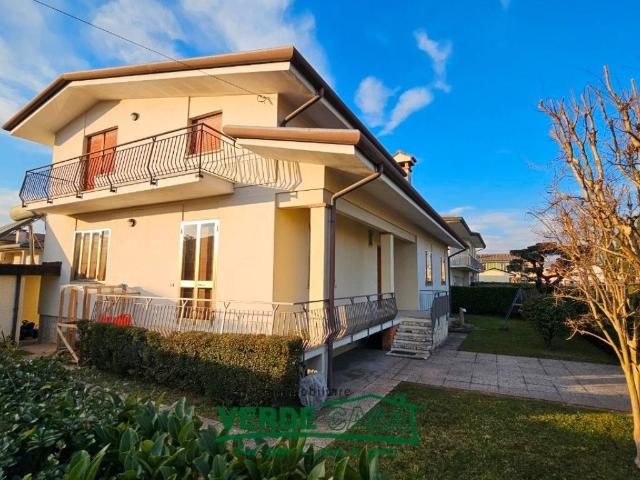 Villa Indipendente in vendita a Fonte, Riese Pio X