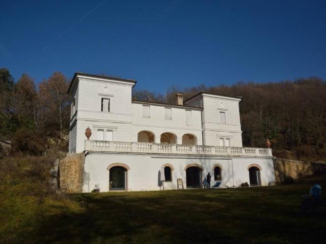 Villa Indipendente in vendita a Quattro Strade, Rieti