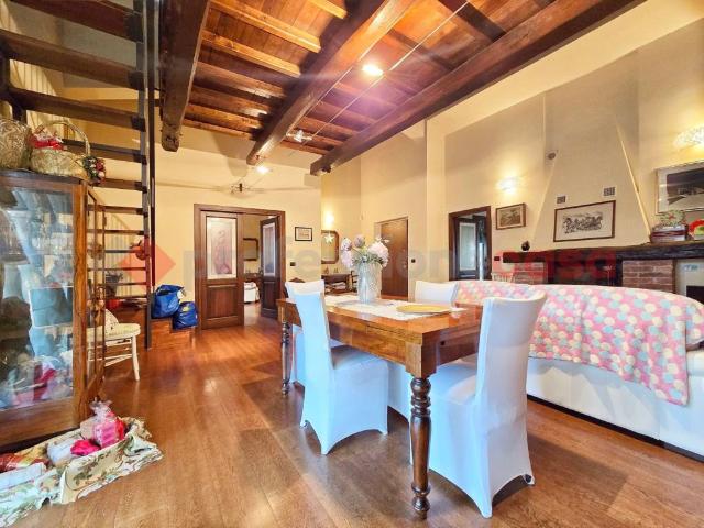 Villa Indipendente in vendita a Rieti, Lazio