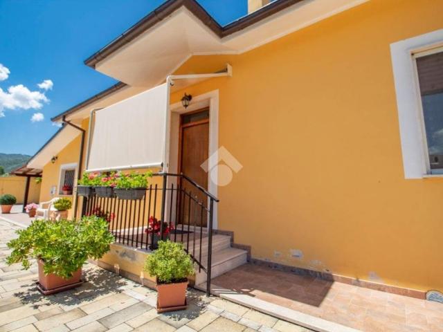 Villa Indipendente in vendita a Molino della Salce, Rieti
