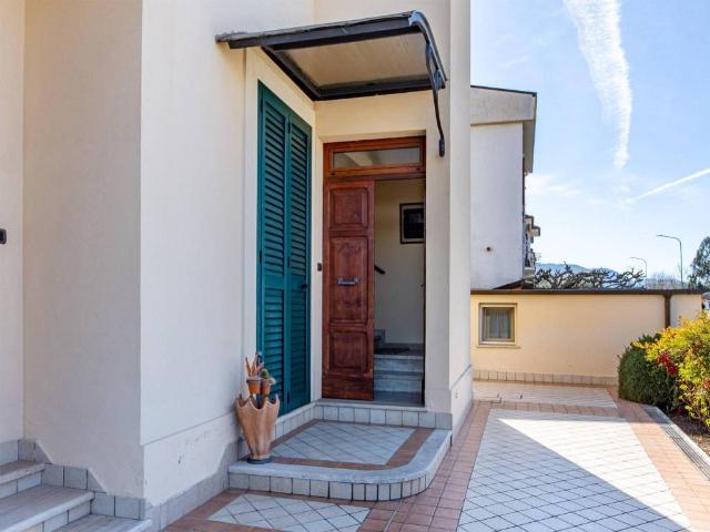 Villa Indipendente in vendita a Madonna del Cuore, Rieti