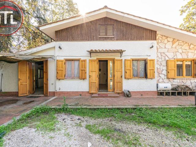 Villa Indipendente in vendita a Roma Capitale, Lazio