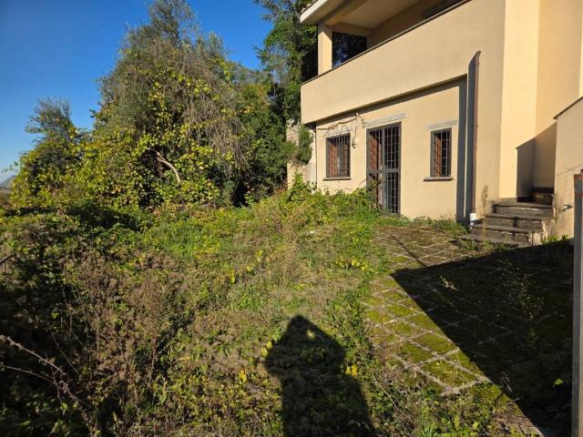Villa Indipendente in vendita a Trullo, Roma Capitale