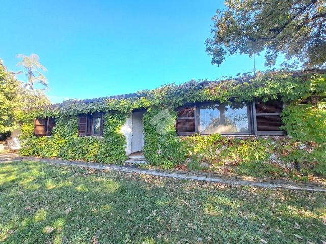 Villa Indipendente in vendita a Montelarco, Rignano Flaminio