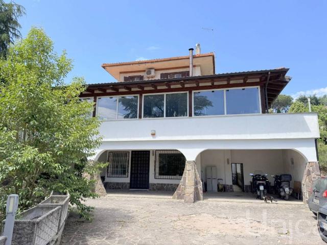 Villa Indipendente in vendita a Roma Capitale, Lazio