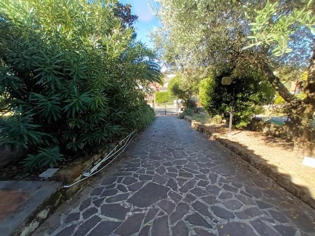 Villa Indipendente in vendita a Roma Capitale, Lazio