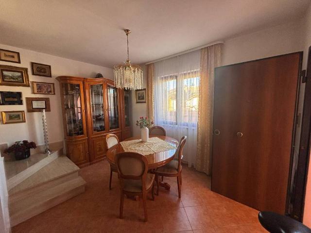 Villa Indipendente in vendita a Roma Capitale, Lazio