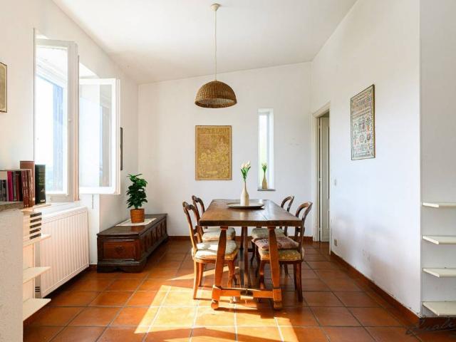 Villa Indipendente in vendita a Montelarco, Rignano Flaminio