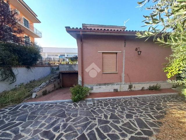 Villa Indipendente in vendita a Rignano Flaminio, Roma Capitale