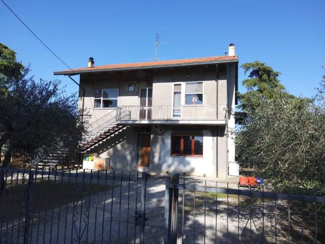 Villa Indipendente in vendita a Rimini, Reggio Emilia