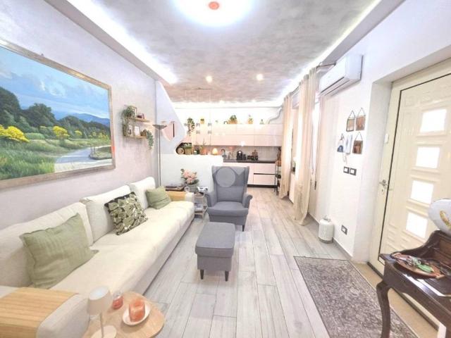 Villa Indipendente in vendita a Viserba, Rimini