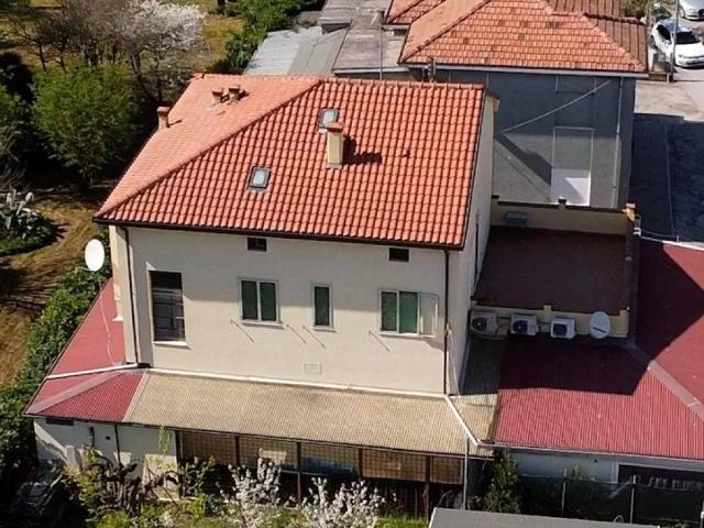 Villa Indipendente in vendita a Viserba Monte, Rimini