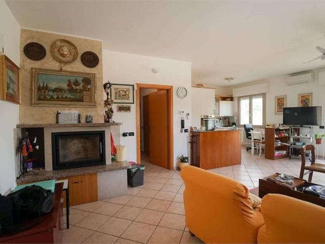 Villa Indipendente in vendita a Rimini, Reggio Emilia