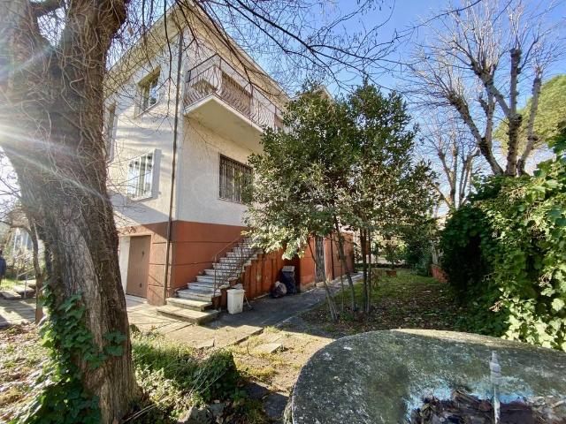 Villa Indipendente in vendita a Rimini, Reggio Emilia