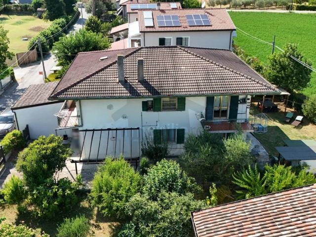 Villa Indipendente in vendita a Rimini, Reggio Emilia