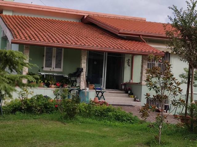 Villa Indipendente in vendita a Rimini, Reggio Emilia