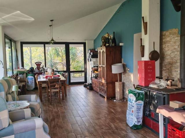 Villa Indipendente in vendita a Rimini, Reggio Emilia