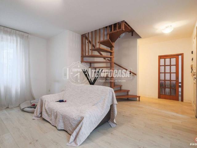 Villa Indipendente in vendita a Rimini, Reggio Emilia