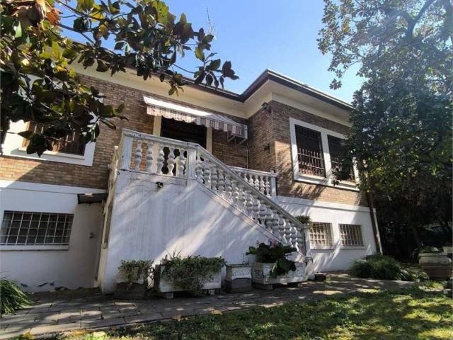 Villa Indipendente in vendita a Rimini, Reggio Emilia