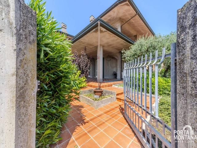 Villa Indipendente in vendita a Rimini, Reggio Emilia